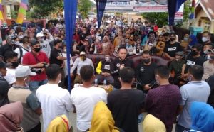 Dipondok Tinggi, Pendukung AJB-Zulhelmi Masih Loyal, Pendukung HM dan FS Berbagi. Desrianto : Anggota DPRD Asal Pondok Tinggi Juga All Out Dukung Fikar – Yos