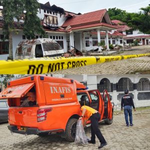 Pasca Terbakar, Eks Kantor DPKA Kerinci Di-Police Line, Tim Inafis Polres Kerinci Terlihat Bawa Sejumlah BB