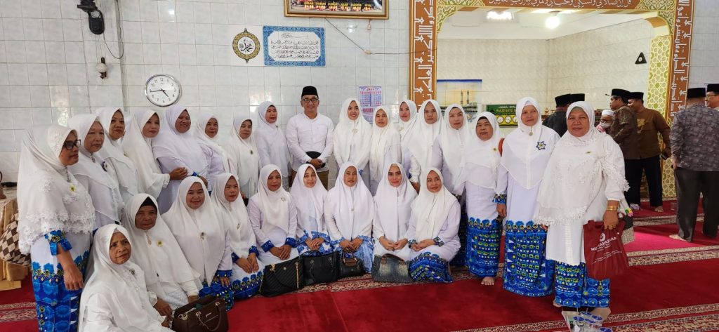 BKMT Kecamatan Air Hangat Timur Berlangsung Sukses Emilyati : Tingkatkan Kebersamaan dan Gotong Royong