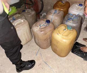 Razia Miras, 10 Dirigen Isi Tuak Berhasil Diamankan di Sungai Penuh