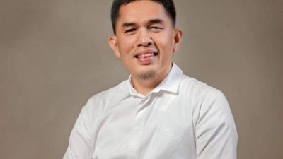 Baleho untuk Kerinci 2024 Tersebar dari Muaro Imat Hingga Kayu Aro, ini Profil Dokter Deri Mulyadi