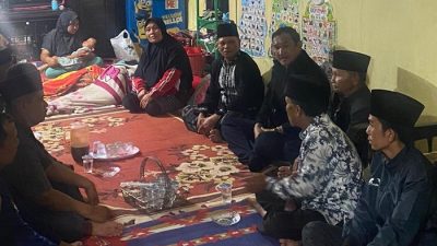 Mendapat Kabar Duka, Pj Bupati Kerinci Asraf Langsung Turun Kelokasi Kebakaran di Pondok Sungai Abu
