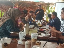 KPU Kerinci Gelar Ngobrol Pintar, Ketua KPU Kumaini : Peran Media dan Ormas Sangat Penting Dalam Mencerdaskan Pemilu 2024