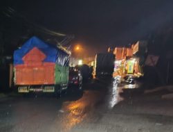 Longsor di Siulak Deras, Puluhan Kendaraan Terjebak Macet