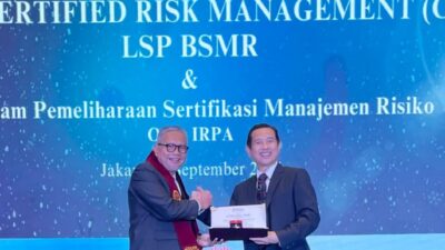 Dirut dan Direktur Treasury, Dana, IT dan Digital Bank Jambi Resmi Sandang Gelar Certified Risk Management (CRM)